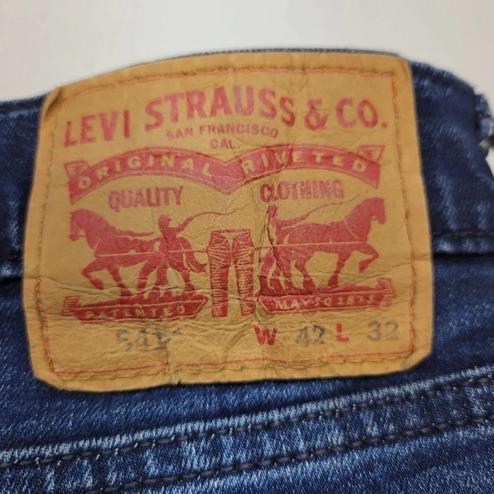 Levis 541 Jeans Mens 42x32 Blue‎ Athletic Tapered Medium Wash Mid Rise Denim